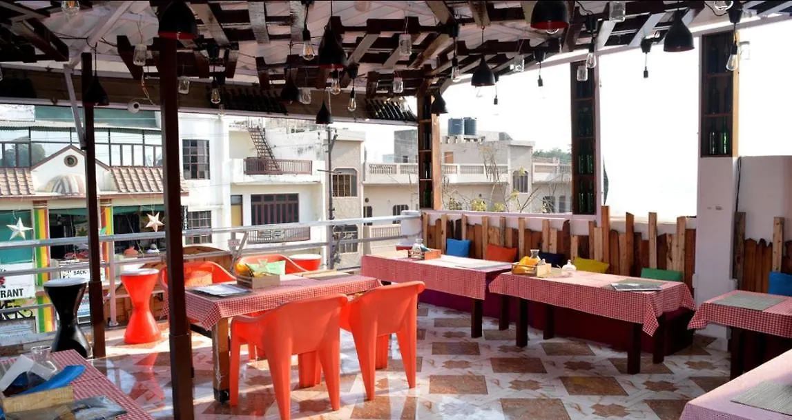 Travel Monkey Hostel Agra  0*, Agra (Uttar Pradesh) India